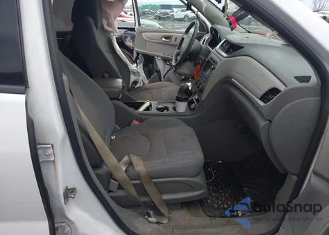 2017 Chevrolet Traverse Ls z USA, uszkodzony, nr VIN 1GNKVFED0HJ197306